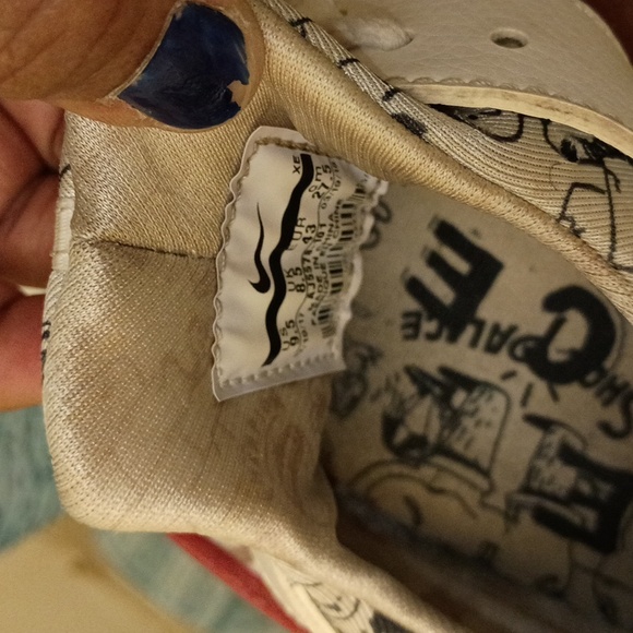 Nike Air Hurache - Picture 7 of 8